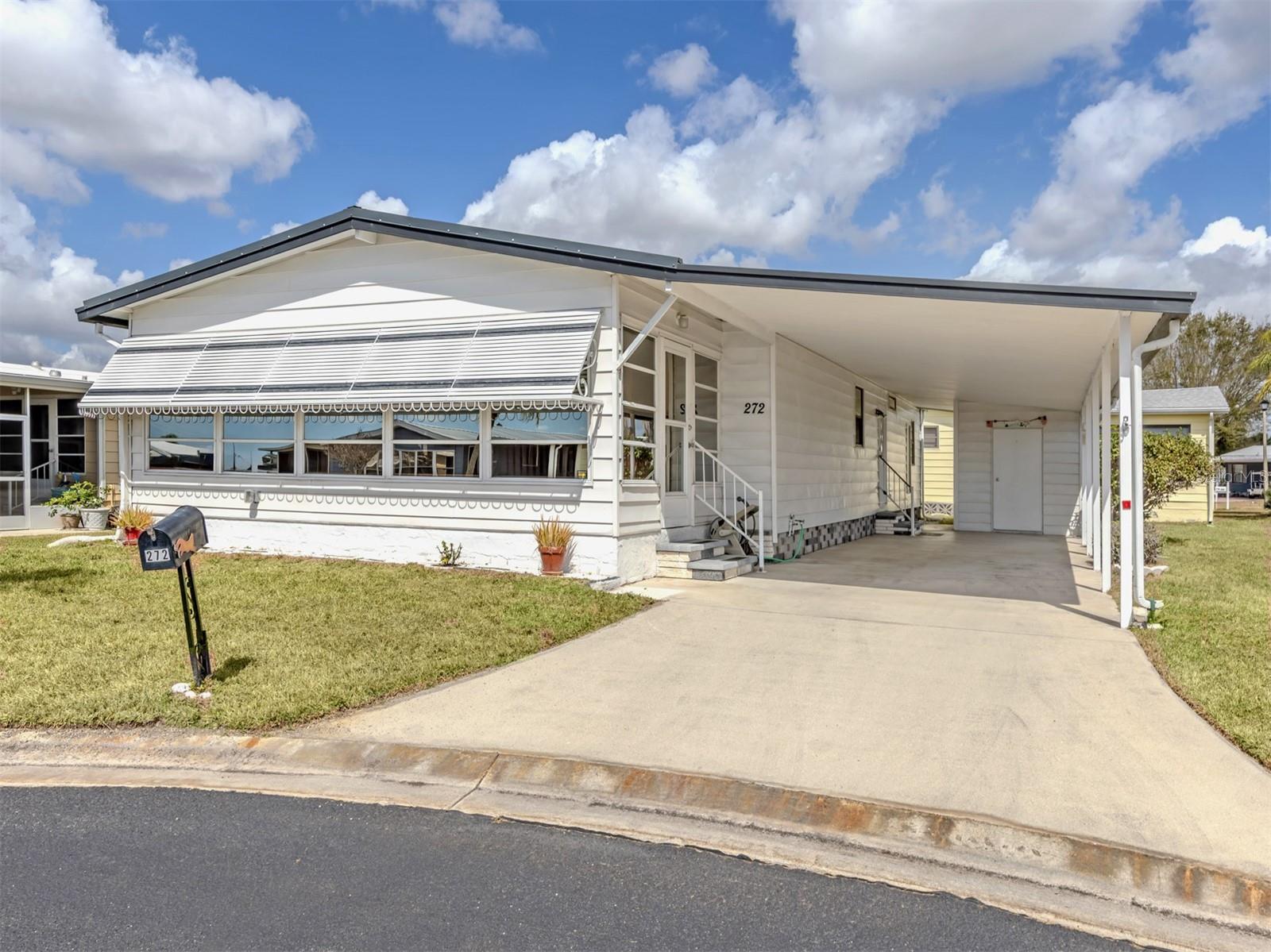 272 Captains Court, FL
