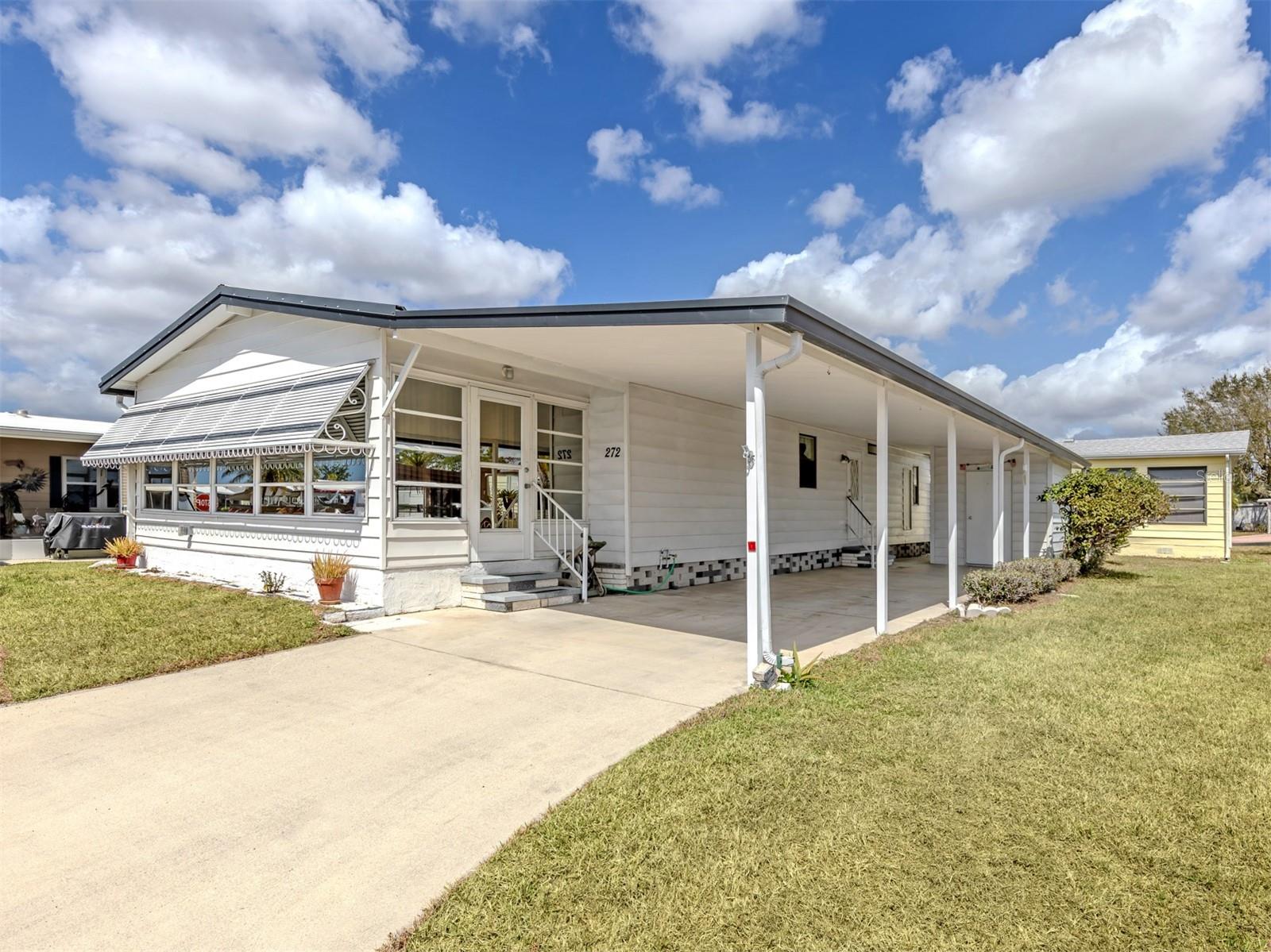 272 Captains Court, FL