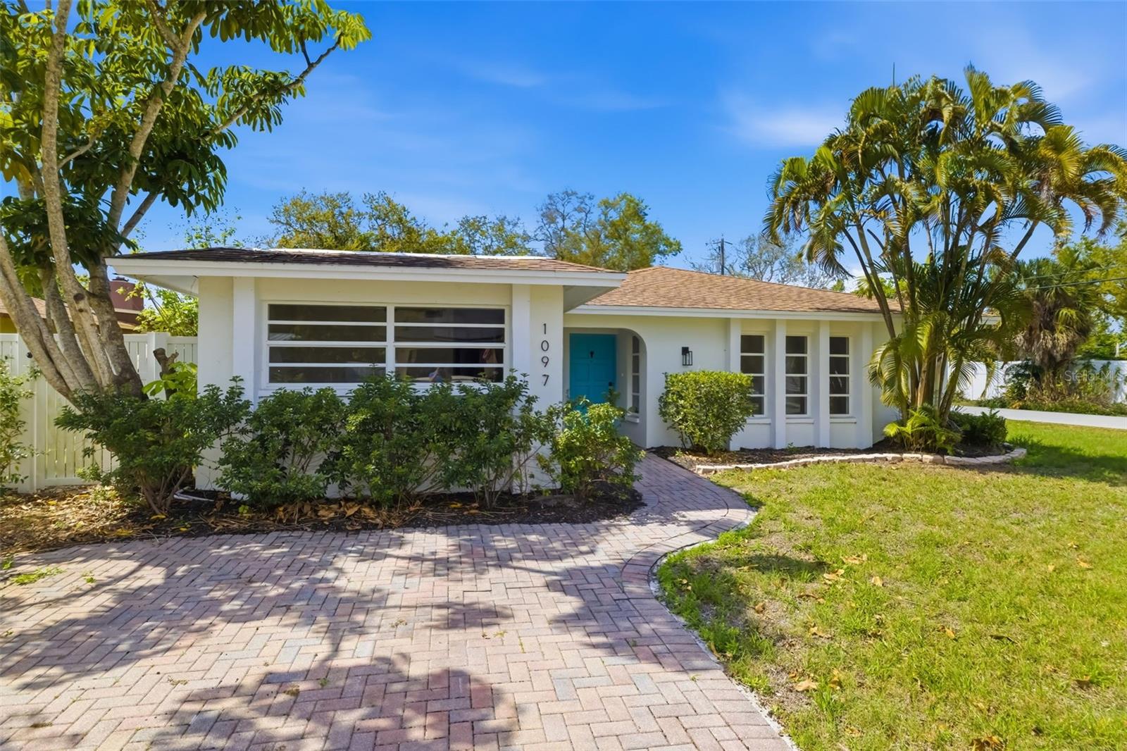 1097 Willis Avenue, FL