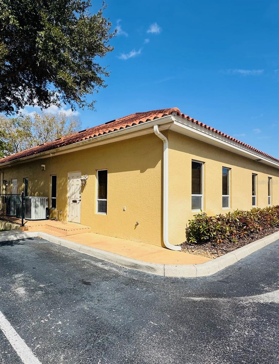 5115 Lakeland Drive, FL
