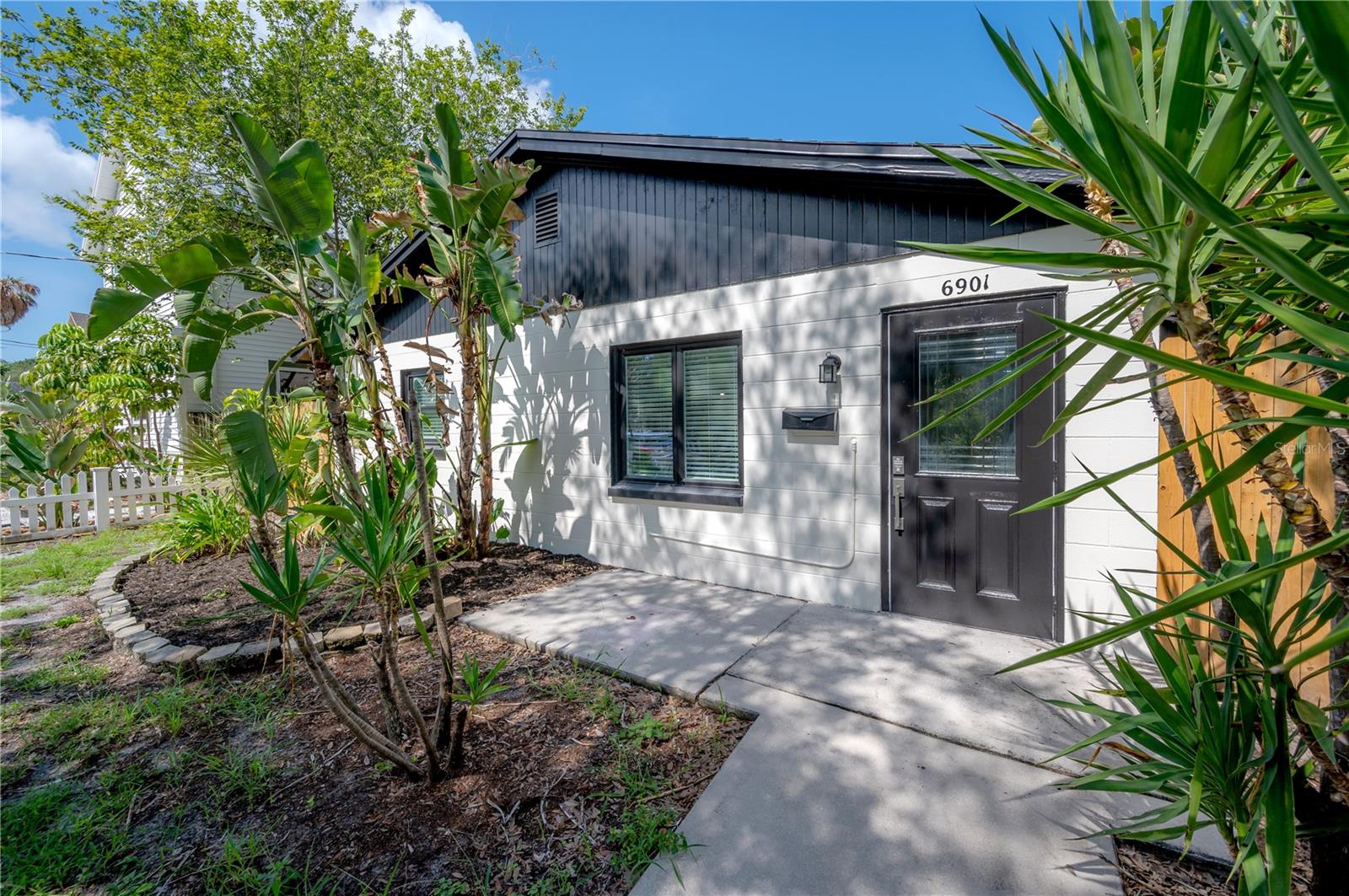 6901 Fitzgerald Street, FL