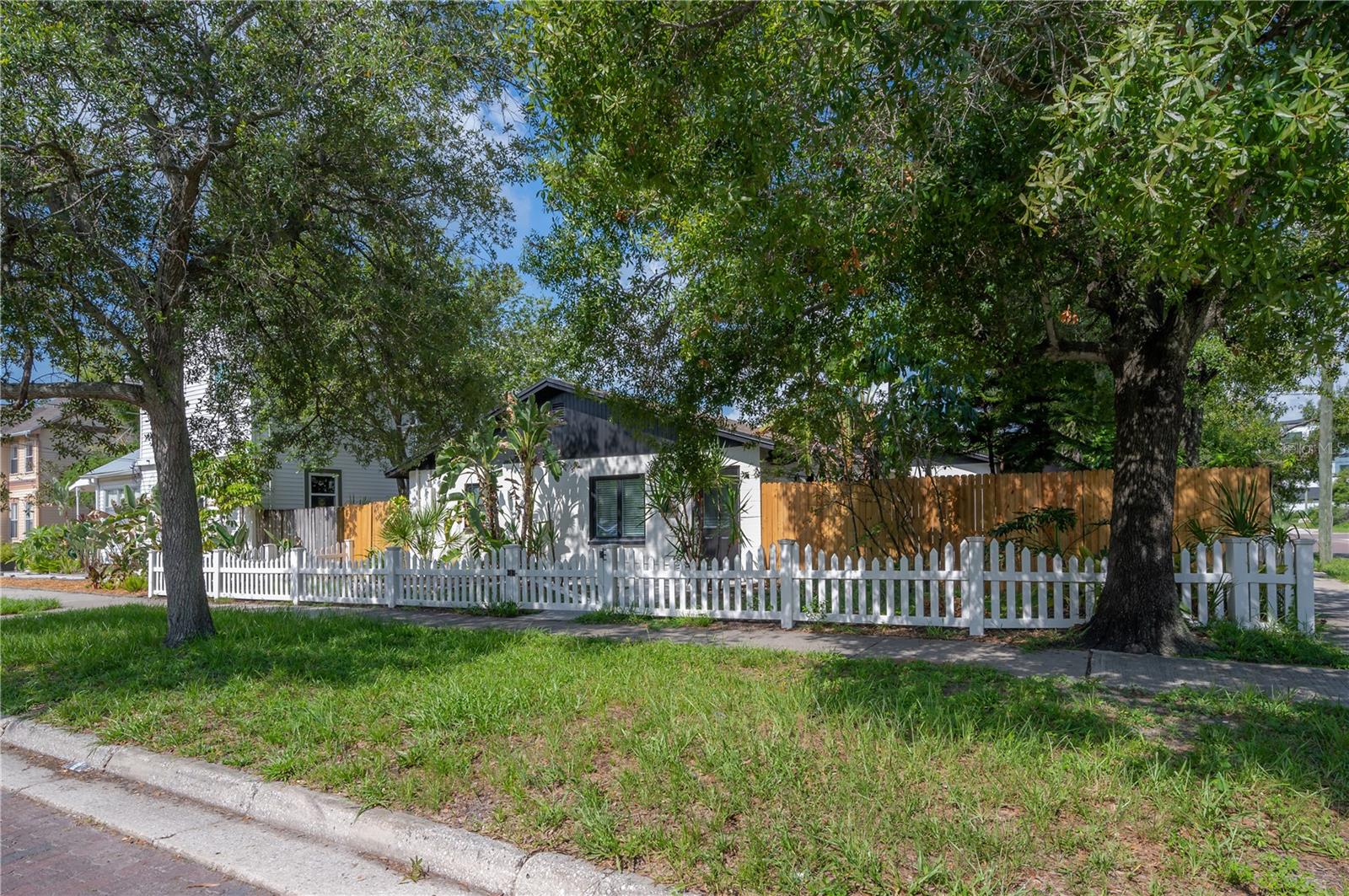 6901 Fitzgerald Street, FL