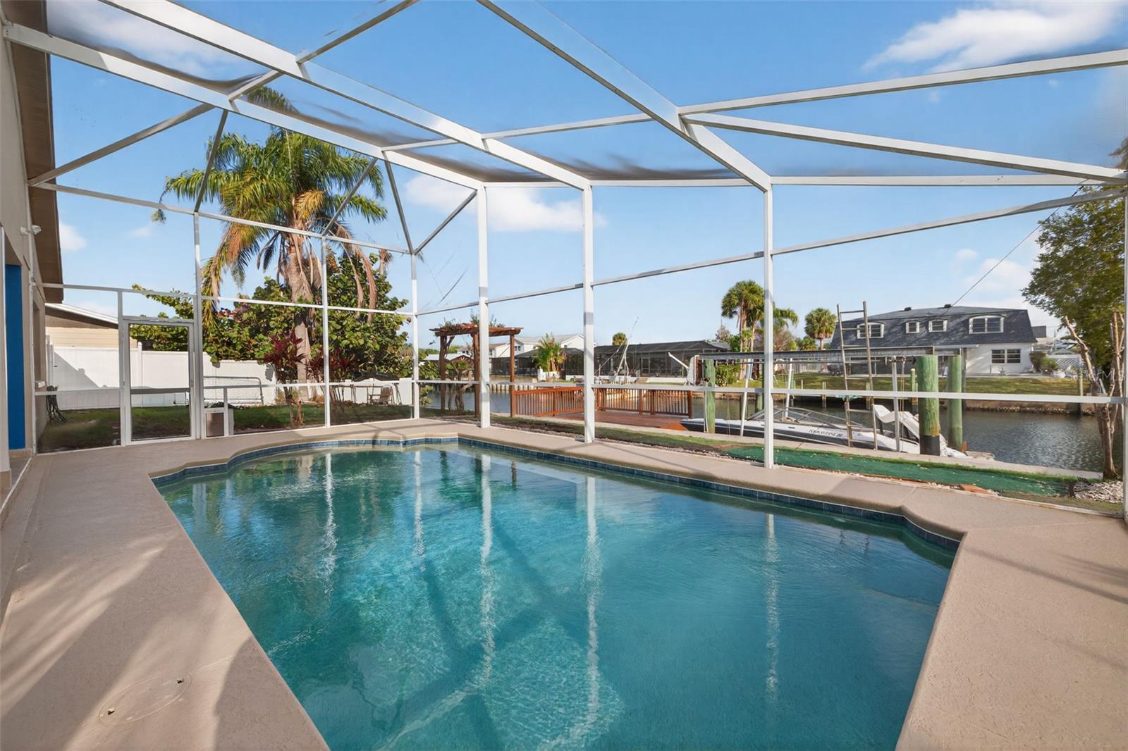 8711 Bay Crest Lane, FL