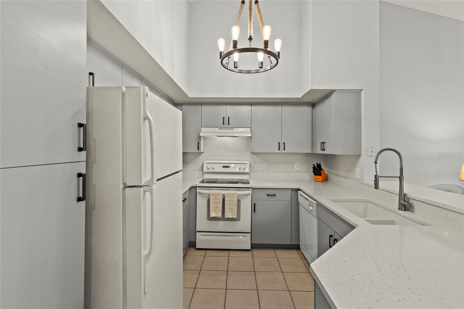 4166 Central Sarasota Parkway, FL