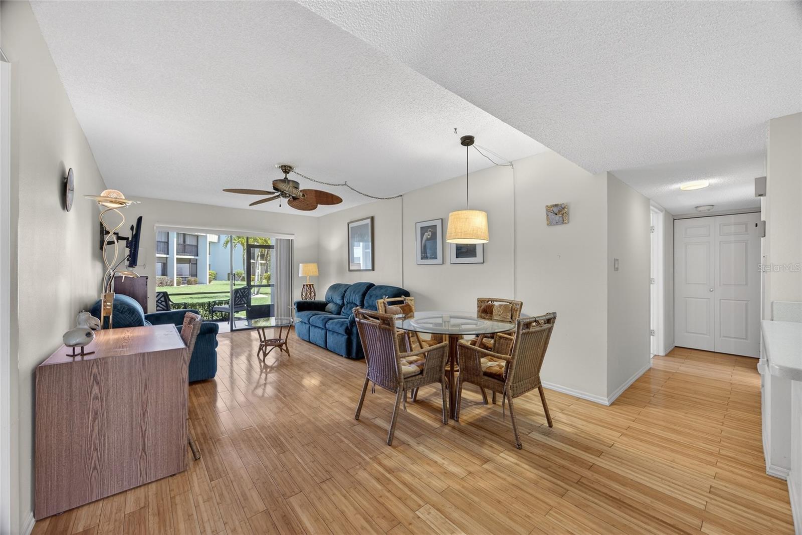1461 Aqui Esta Drive, FL