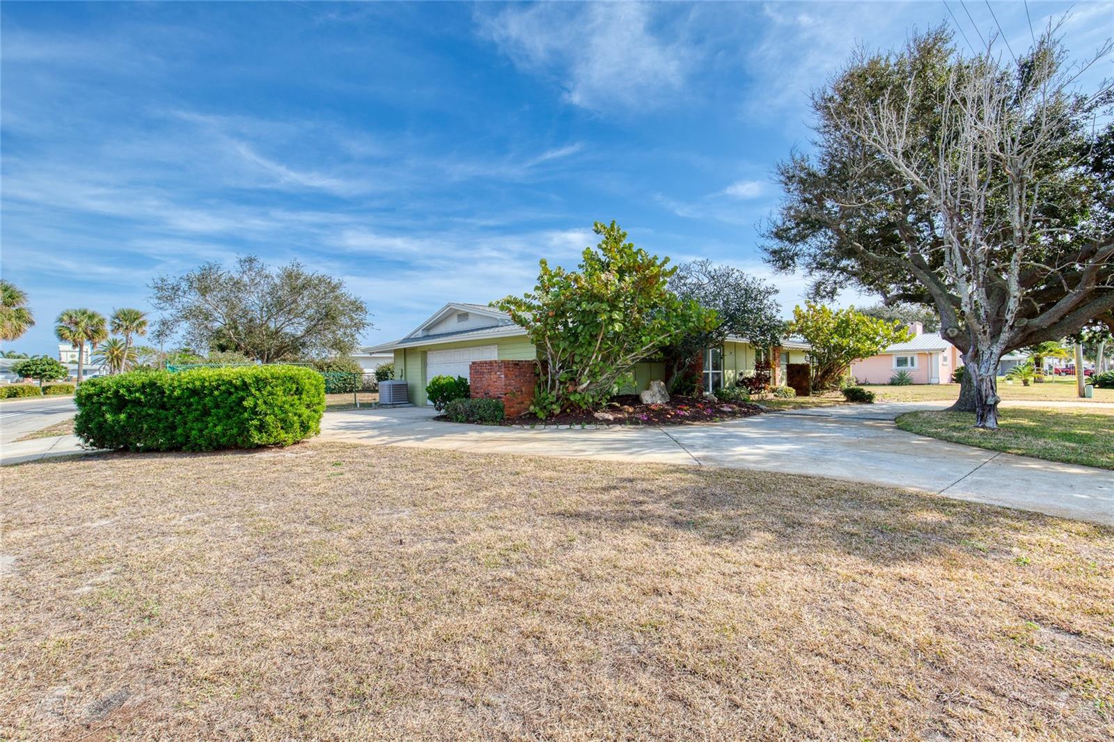 2614 Peninsula Drive, FL