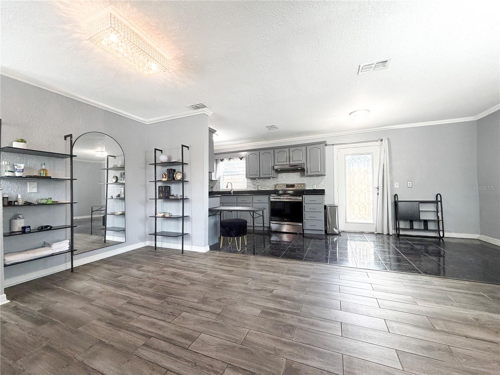 141 Hiawassee Road, FL
