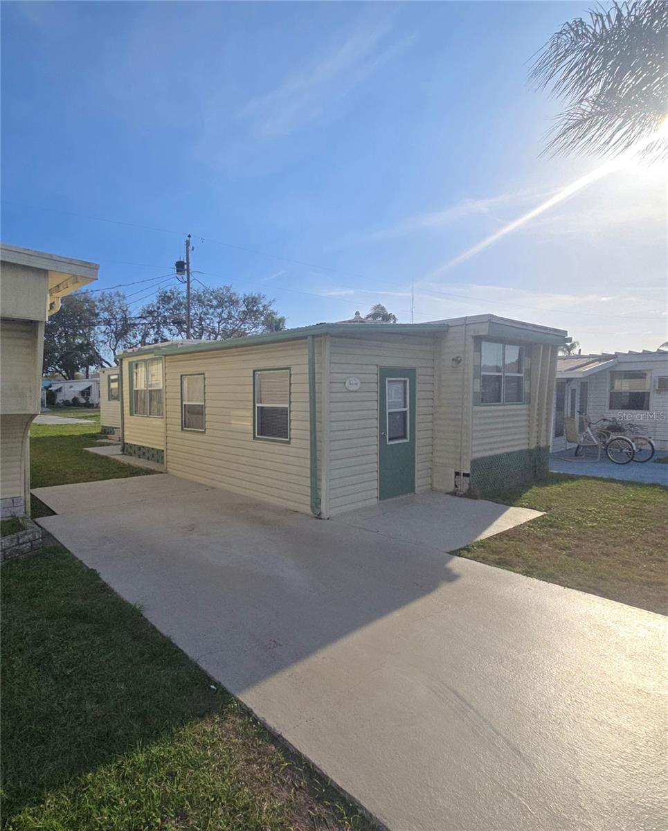 27466 Us Highway 19, FL