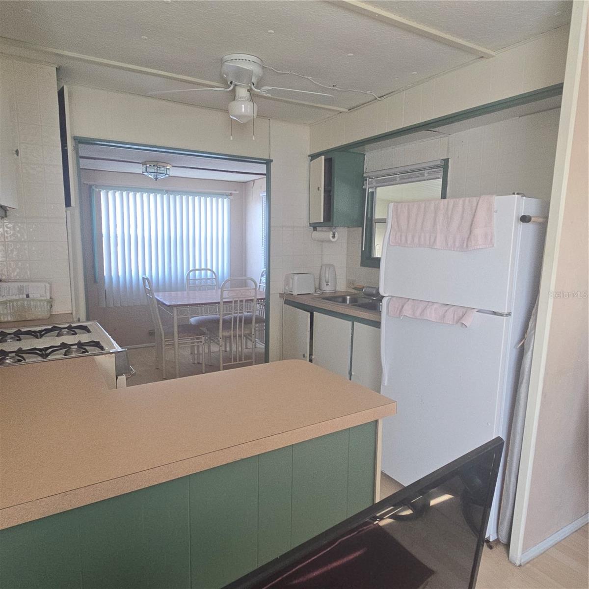 27466 Us Highway 19, FL