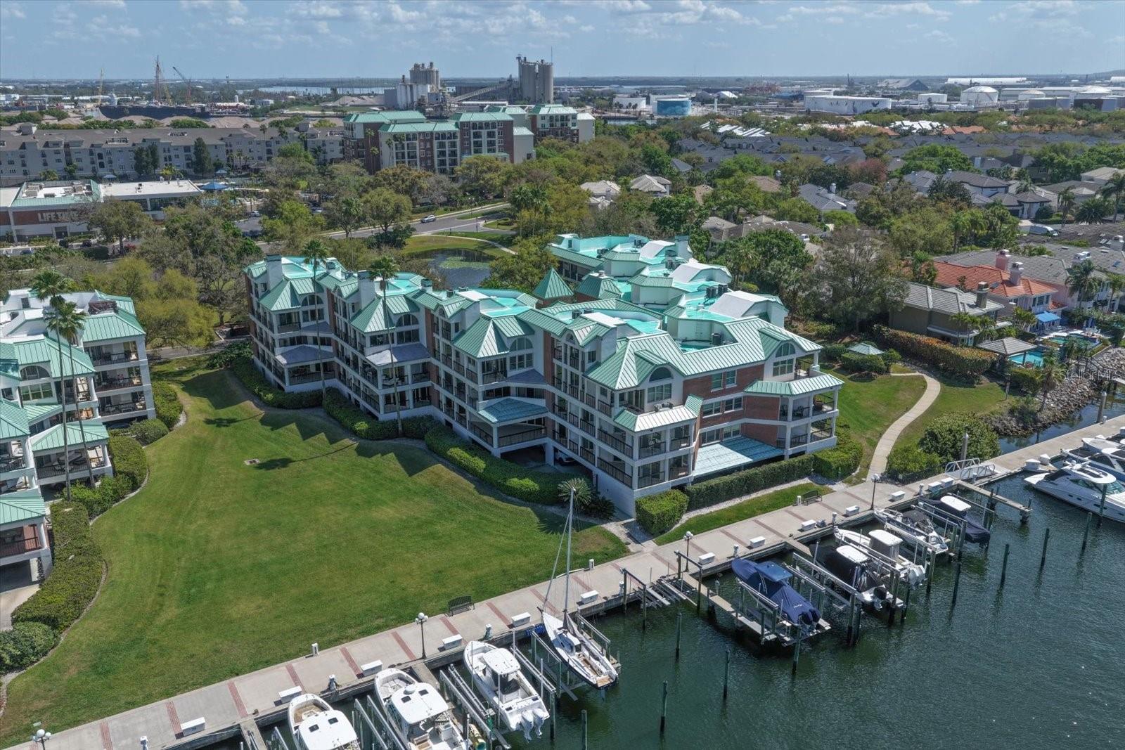 947 Seddon Cove Way, FL