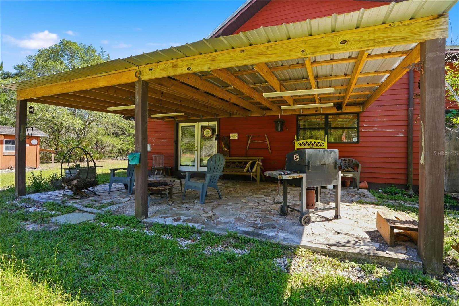 596 State Road 20, FL