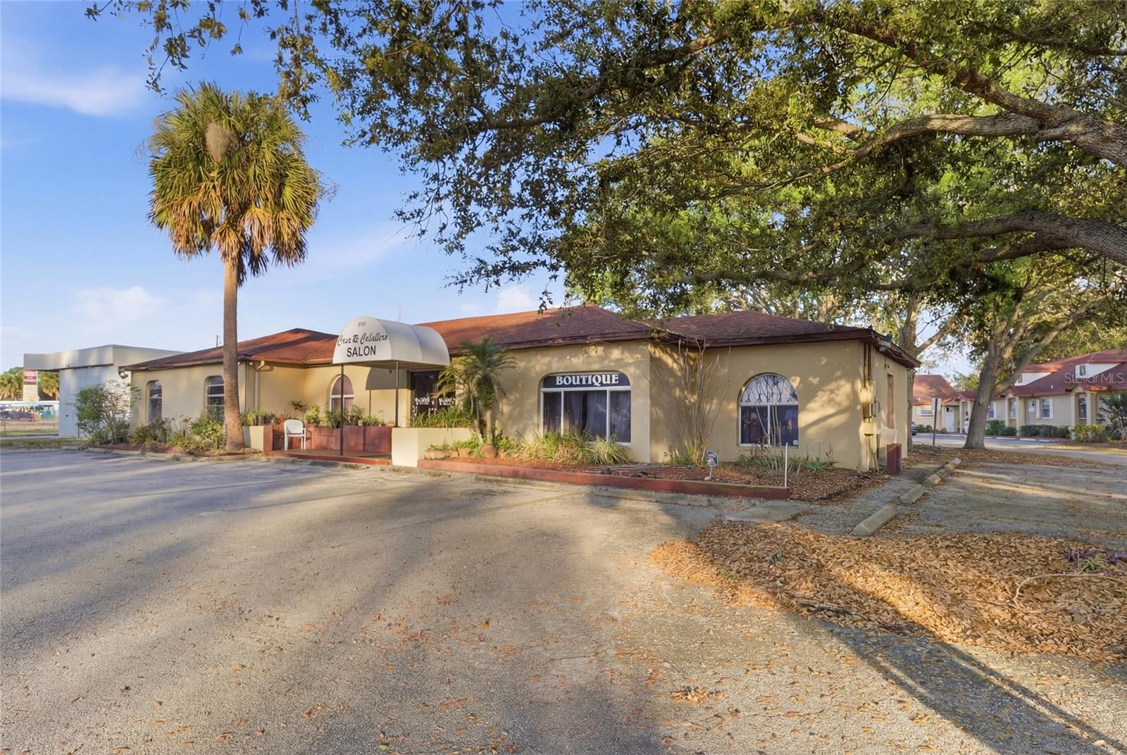 9729 Armenia Avenue, FL