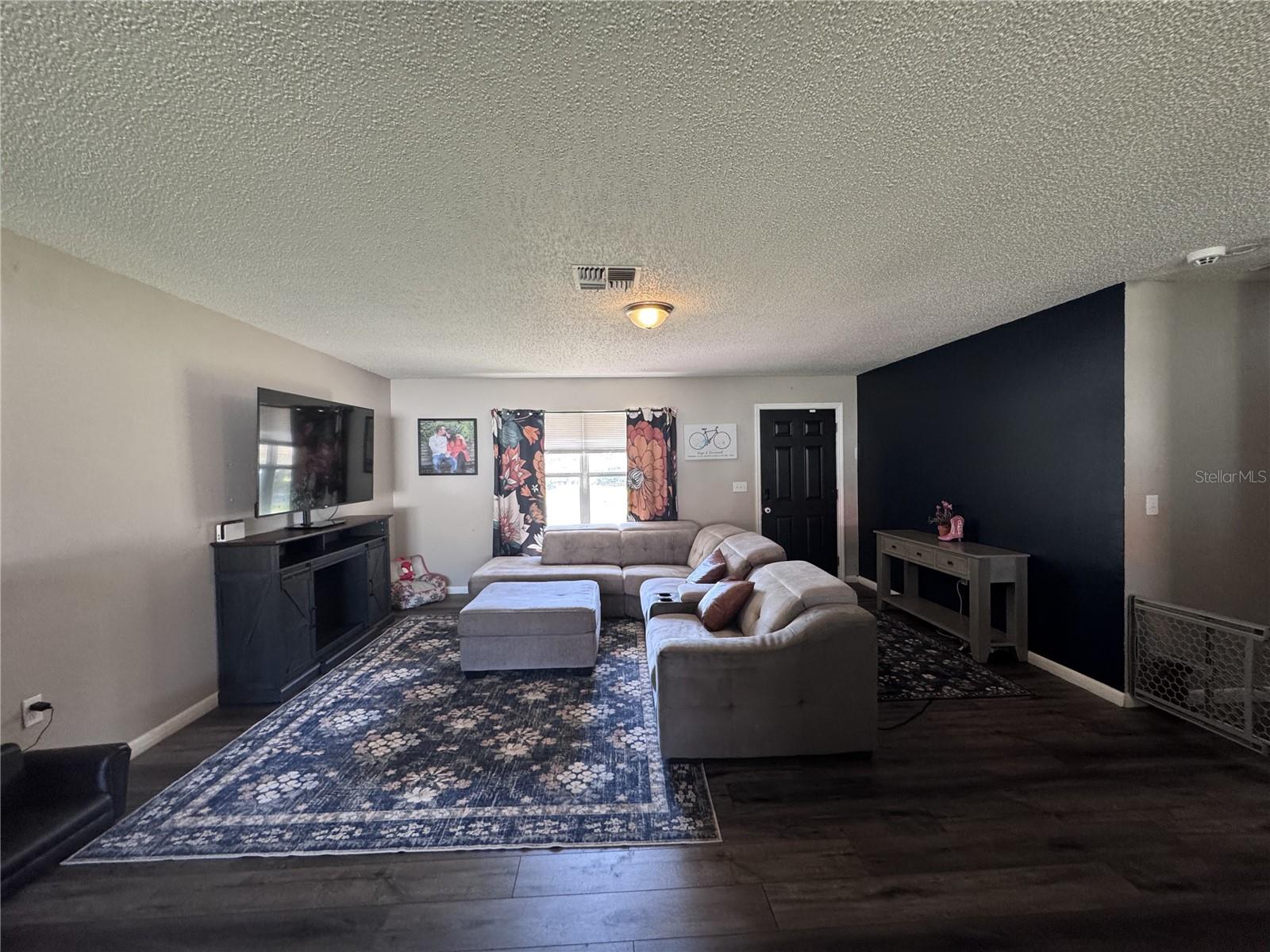 24 Sapphire Way, FL