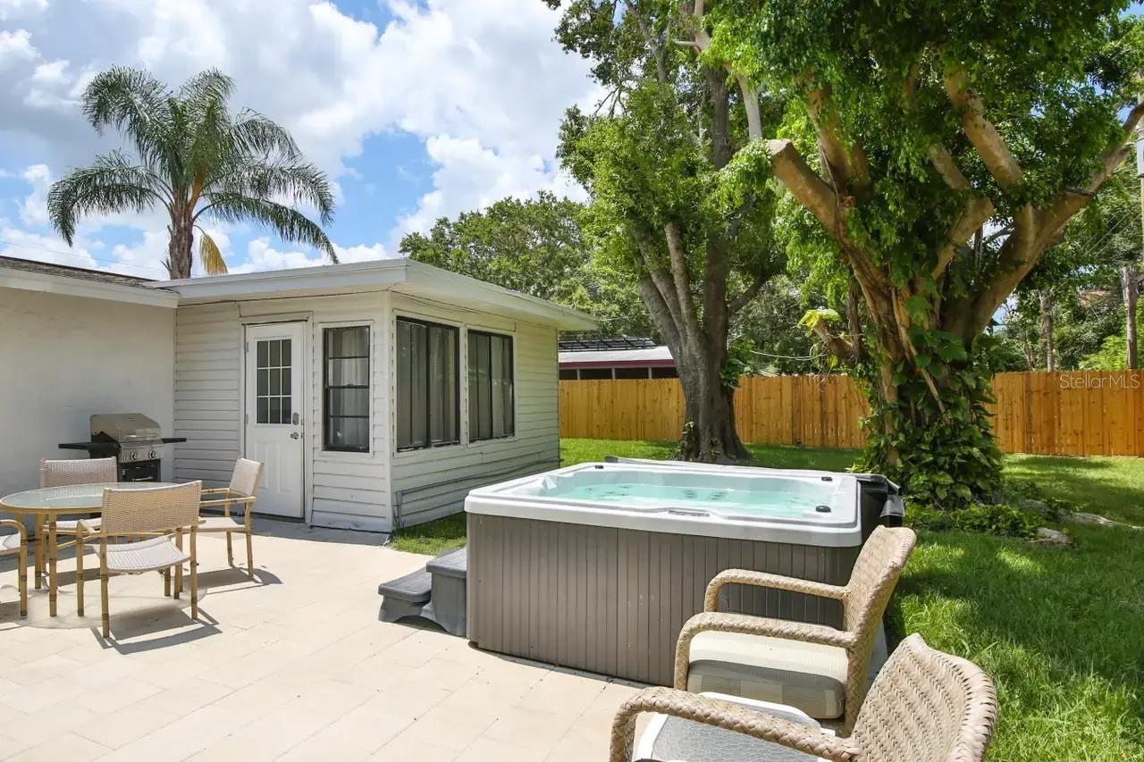 5622 Lockwood Ridge Road, FL