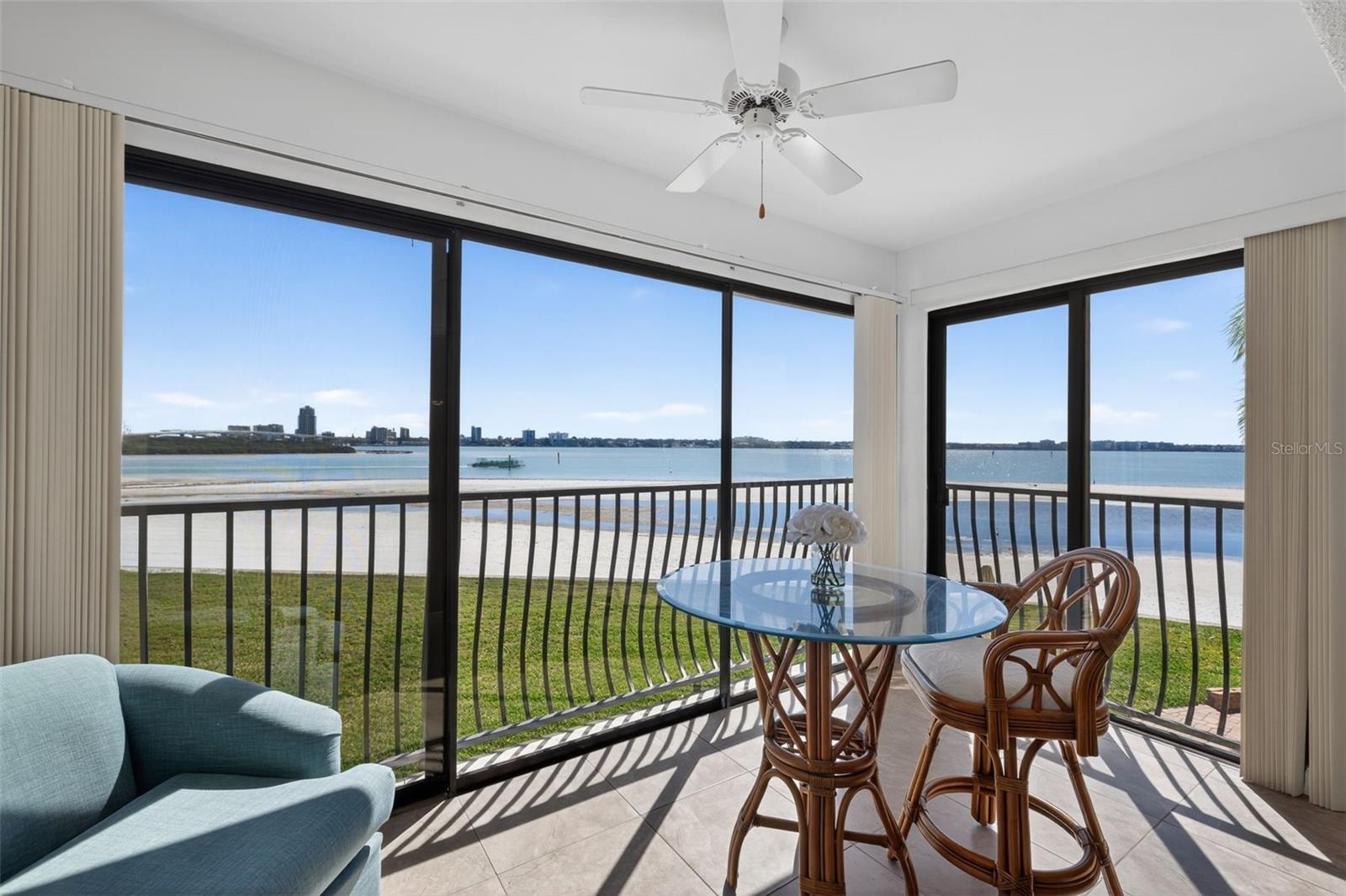 865 Gulfview Boulevard, FL