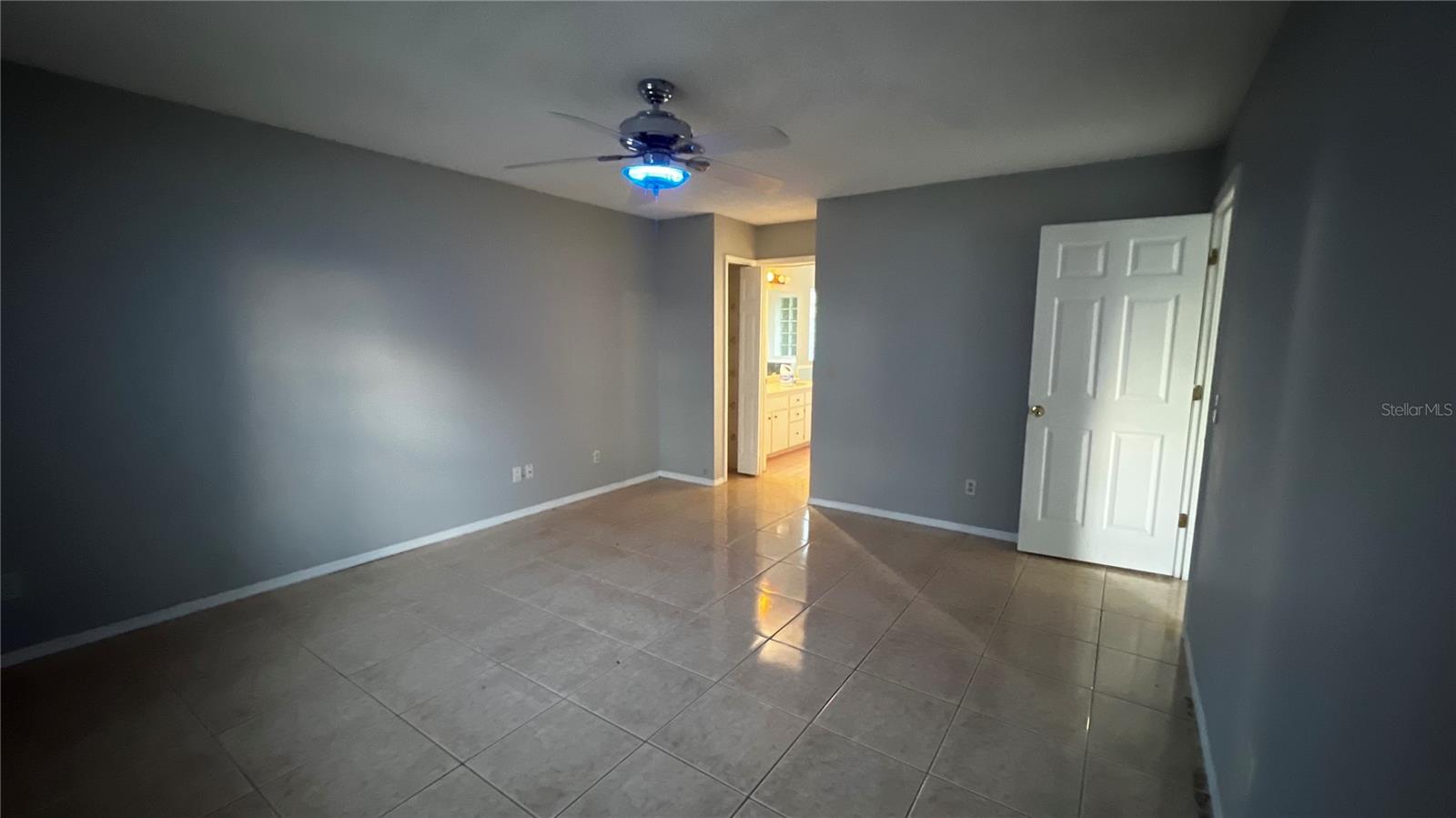 6409 Royal Tern Street, FL