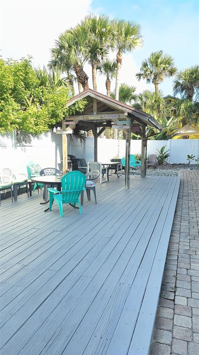108 5th Street, FL