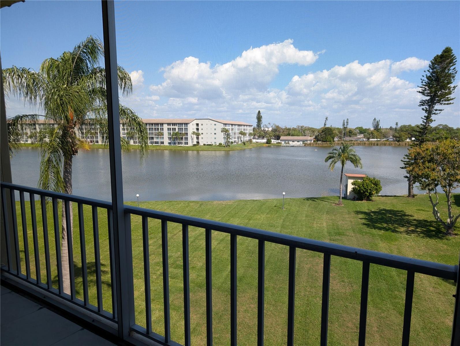3807 Lake Bayshore Drive, FL