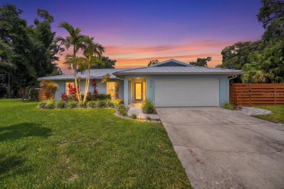 4230 Shady Oaks Court, FL
