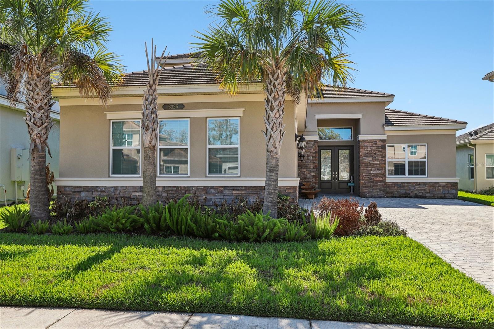 3326 Acacia Bay Avenue, FL