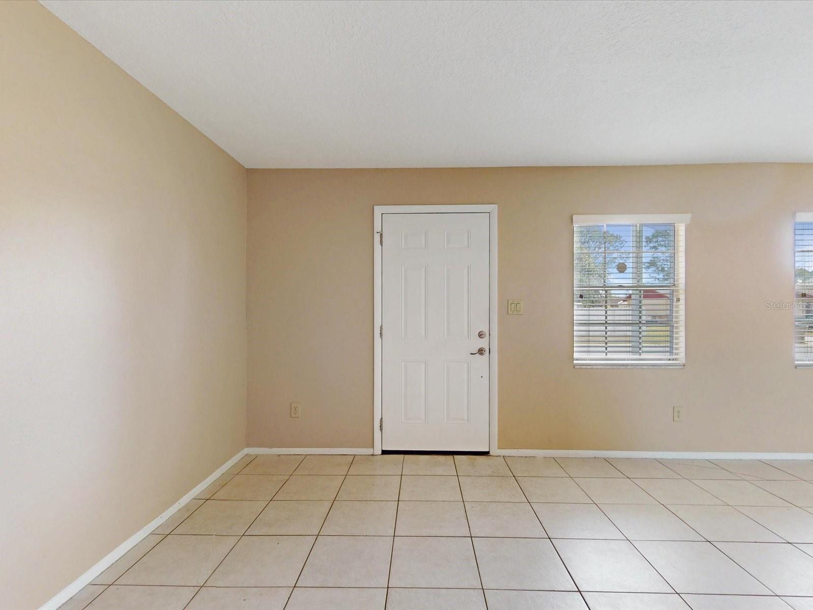 98 Pinata Court, FL