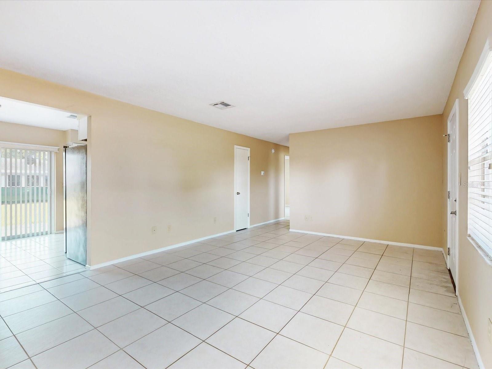 98 Pinata Court, FL