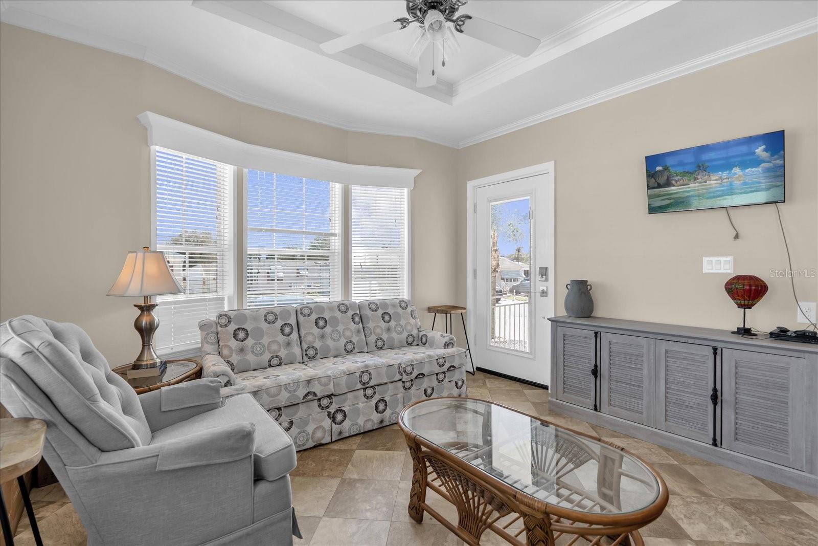 1039 Center Crest Boulevard, FL