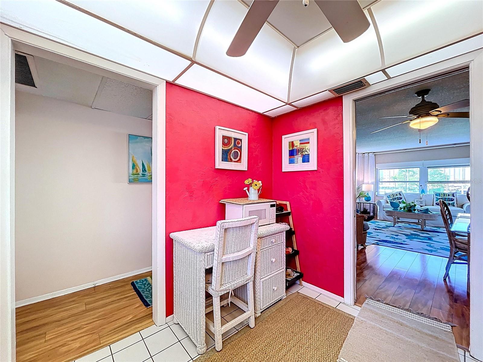 4650 Cove Circle, FL
