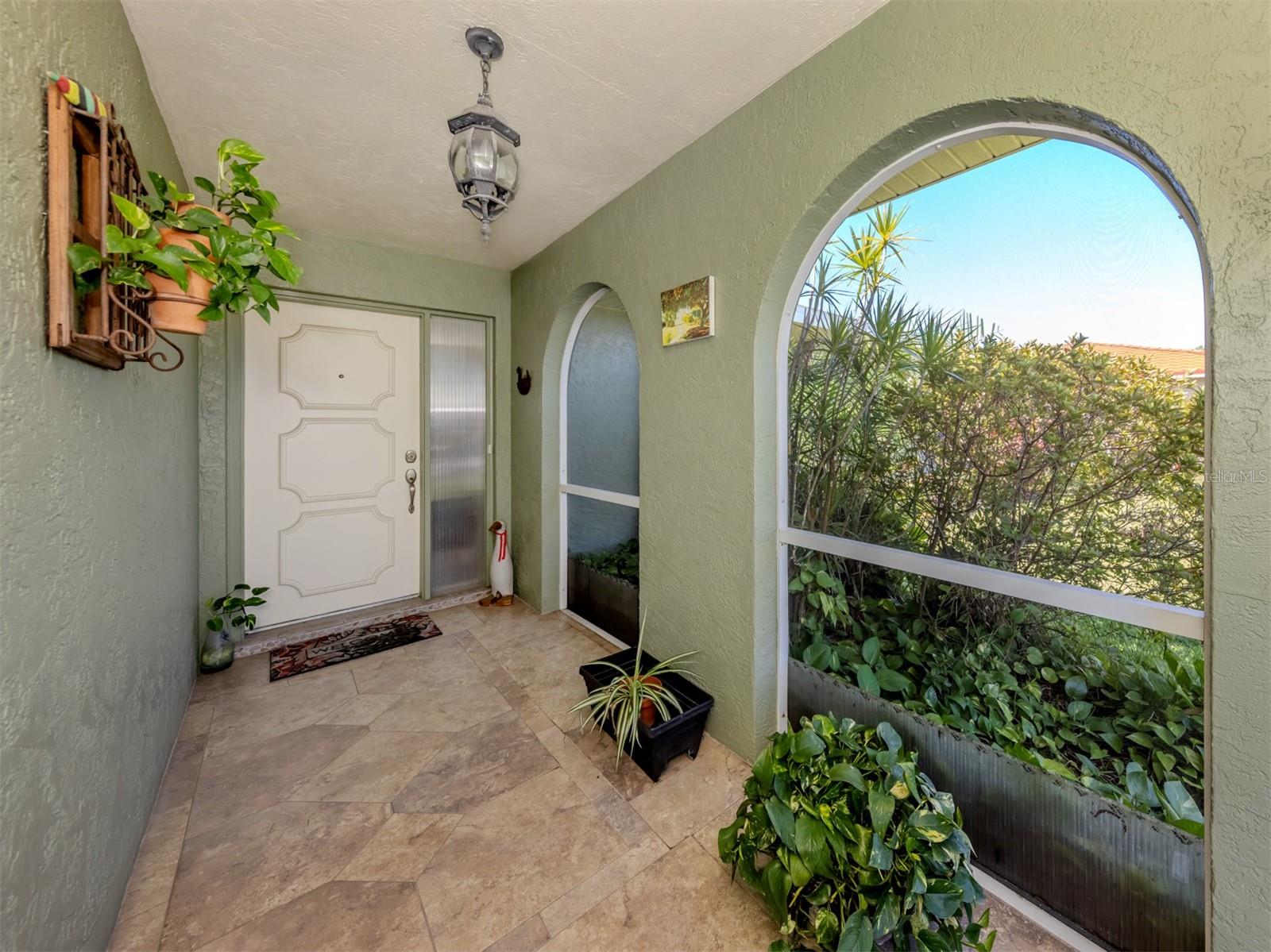 904 Gondola Drive, FL