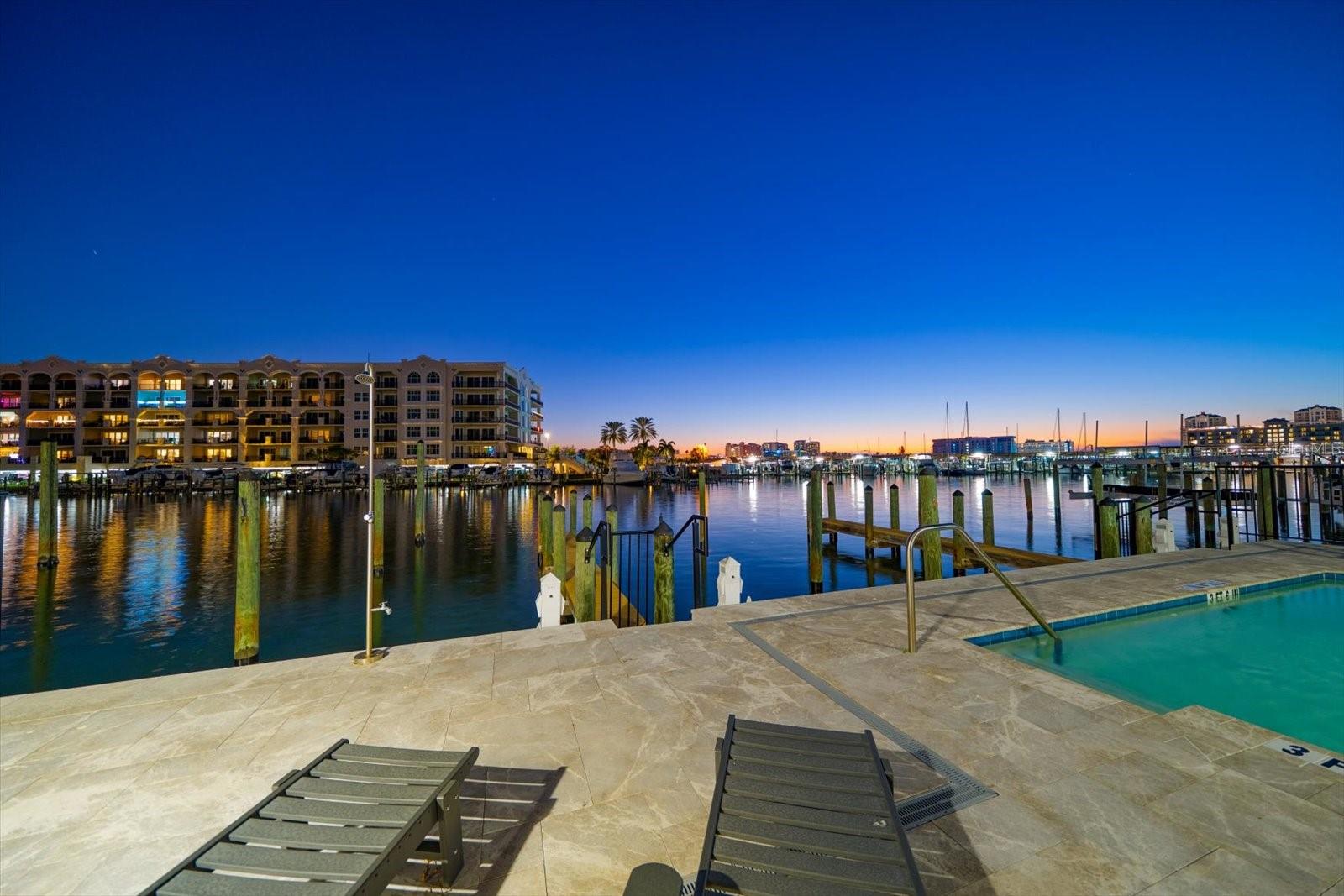 211 Dolphin Point, FL