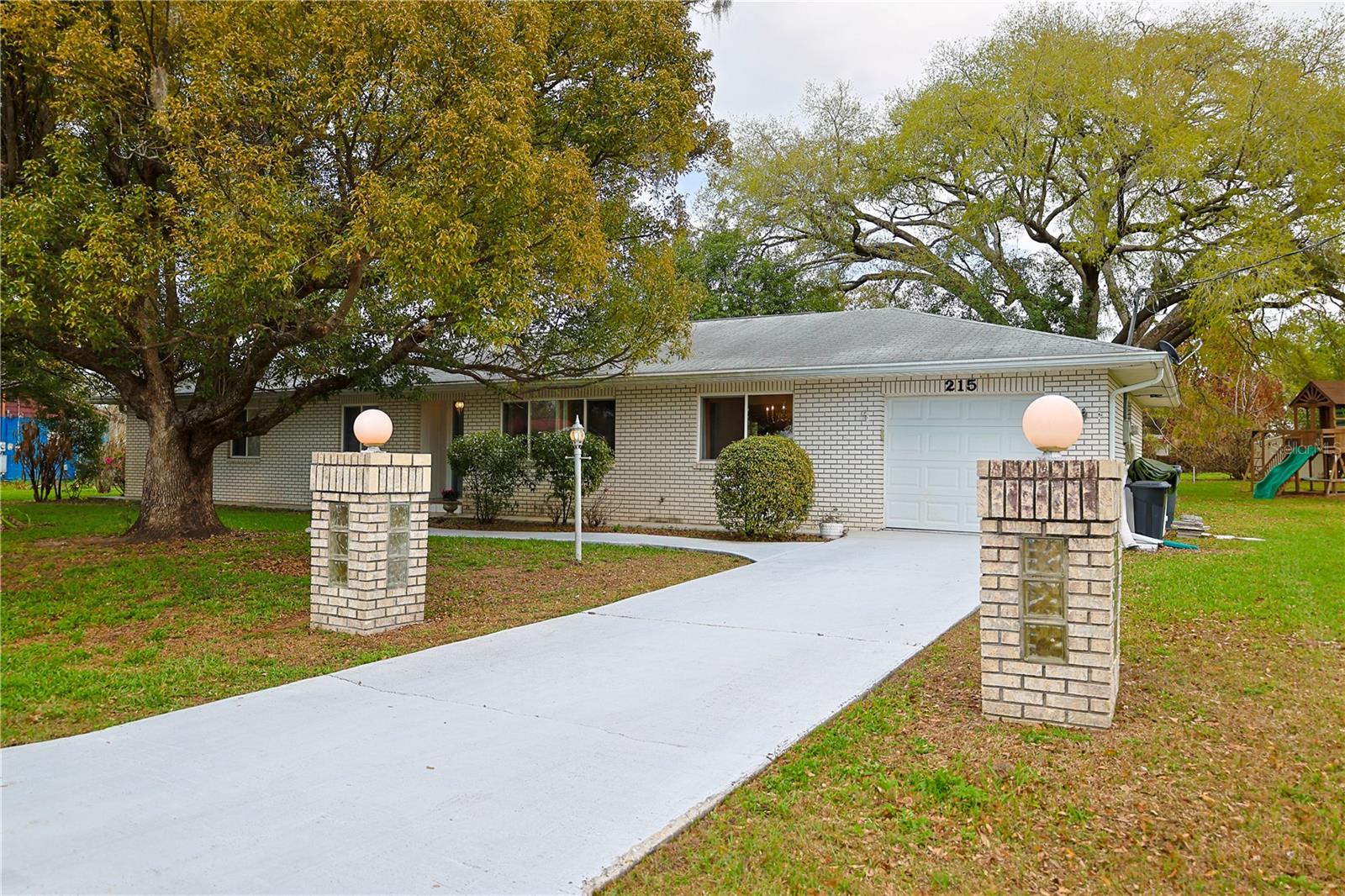 215 Morningside Drive, FL