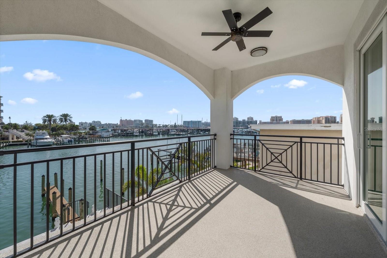 211 Dolphin Point, FL