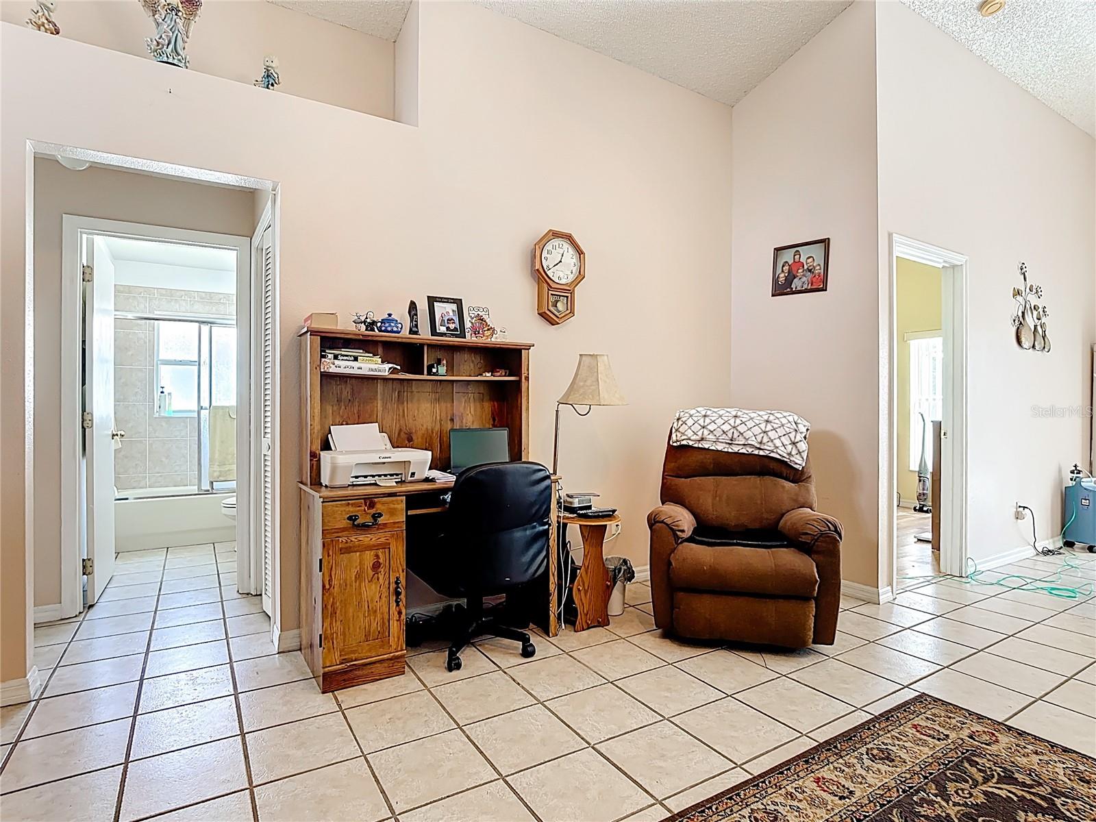 2927 Cool Breeze Circle, FL