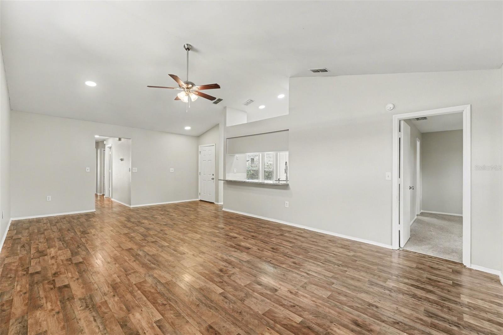 638 Lake Dexter Circle, FL