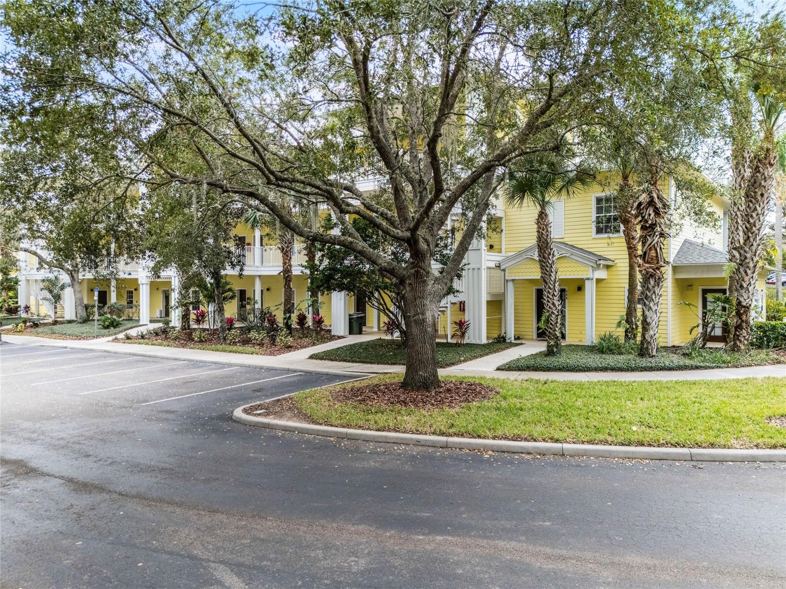 312 Lucaya Loop, FL