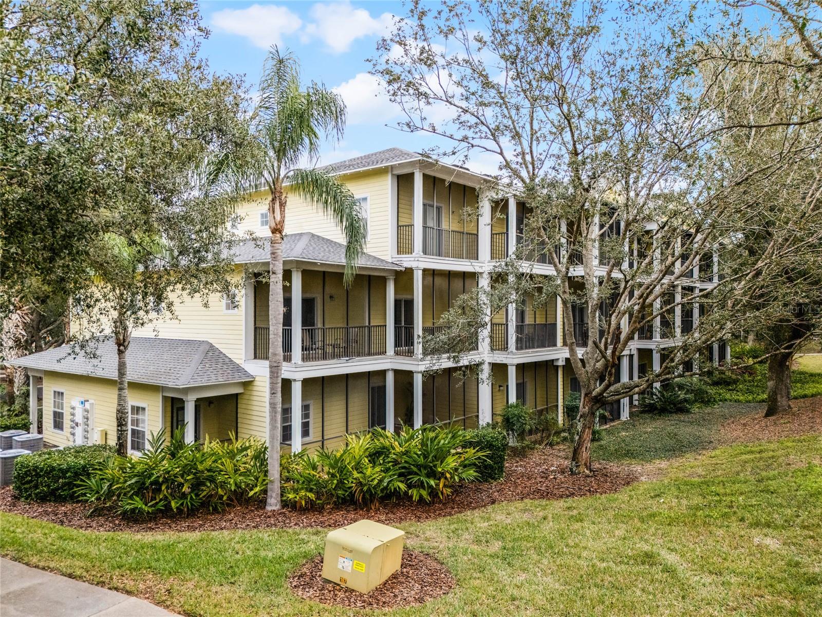 312 Lucaya Loop, FL