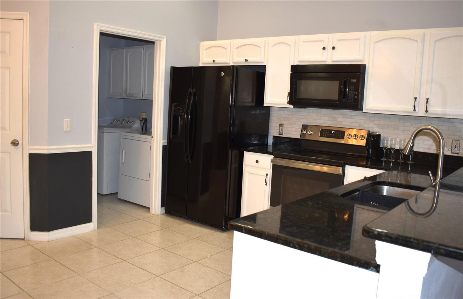 436 Lake Shore Parkway, FL
