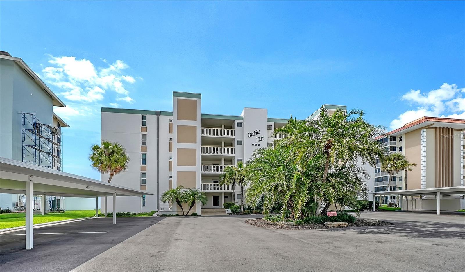 1100 Tarpon Center Drive, FL