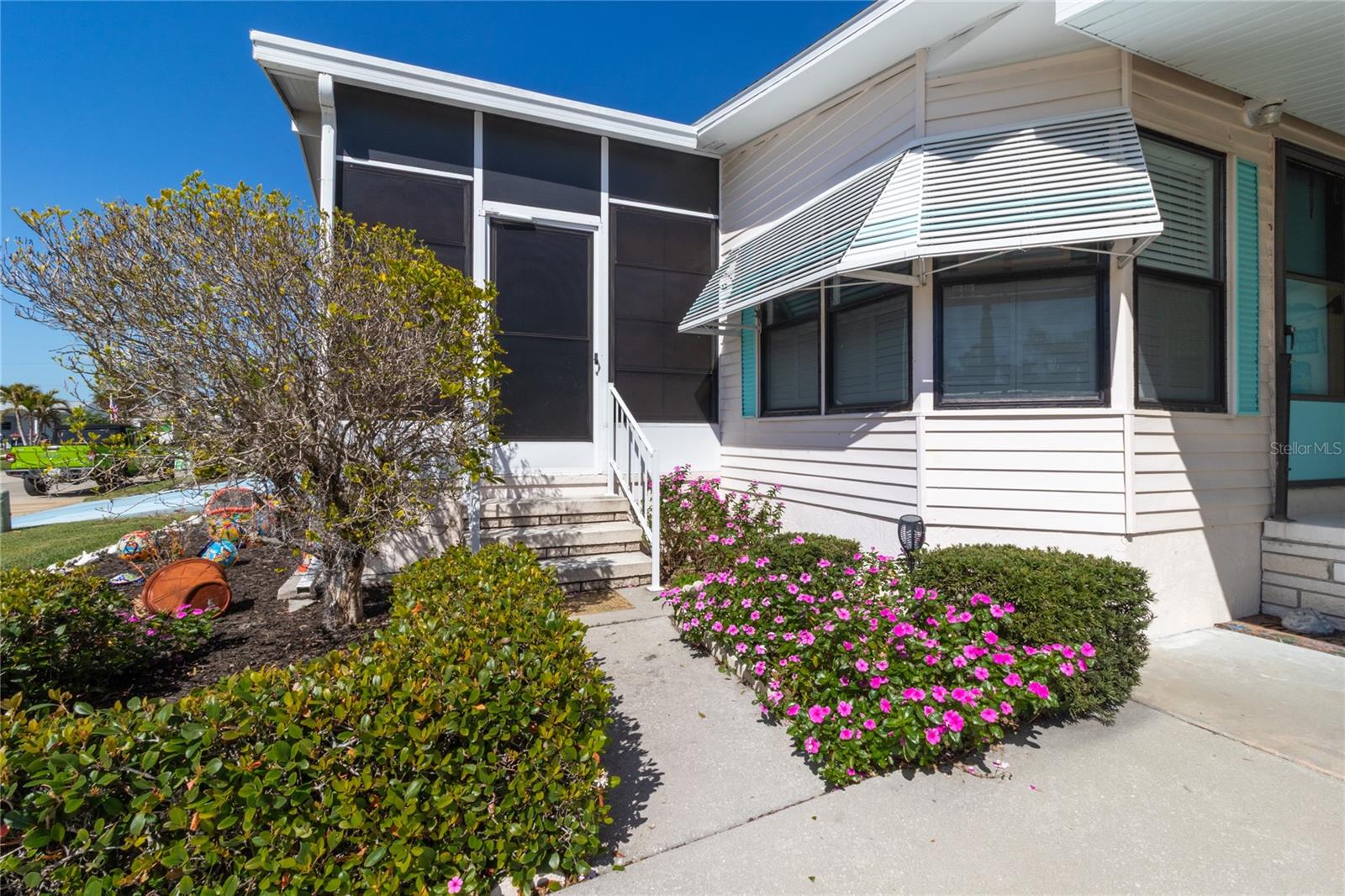 148 Nightingale Circle, FL
