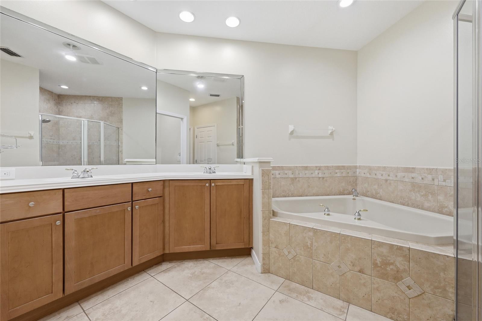 8718 The Esplanade, FL