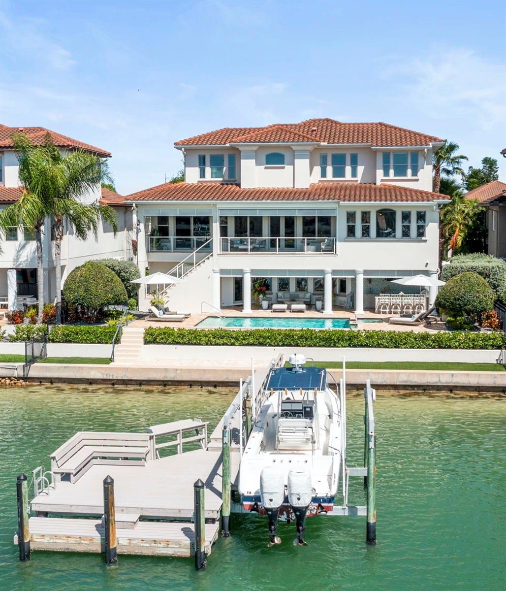 19 Bayfront Court, FL