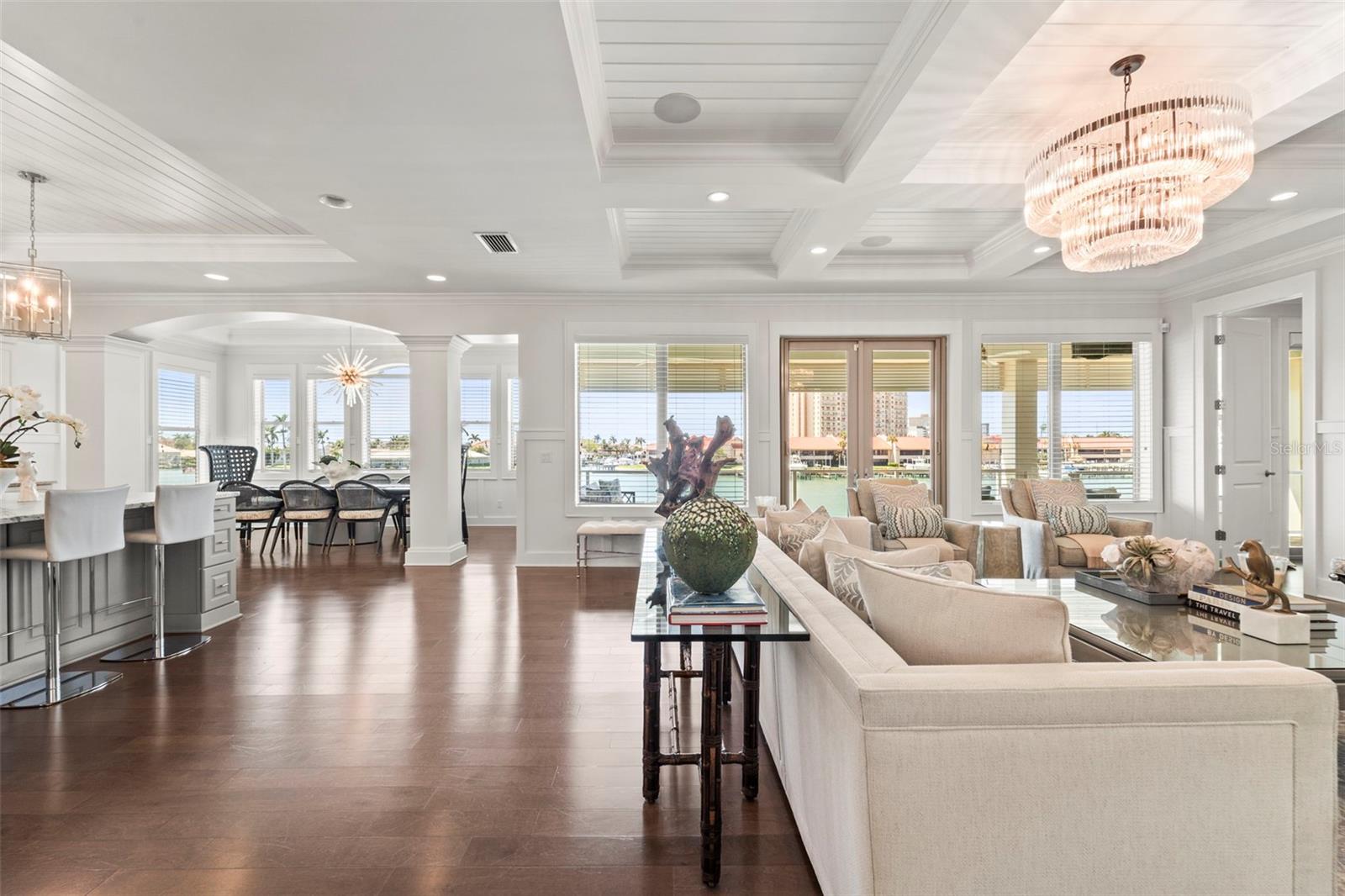 19 Bayfront Court, FL