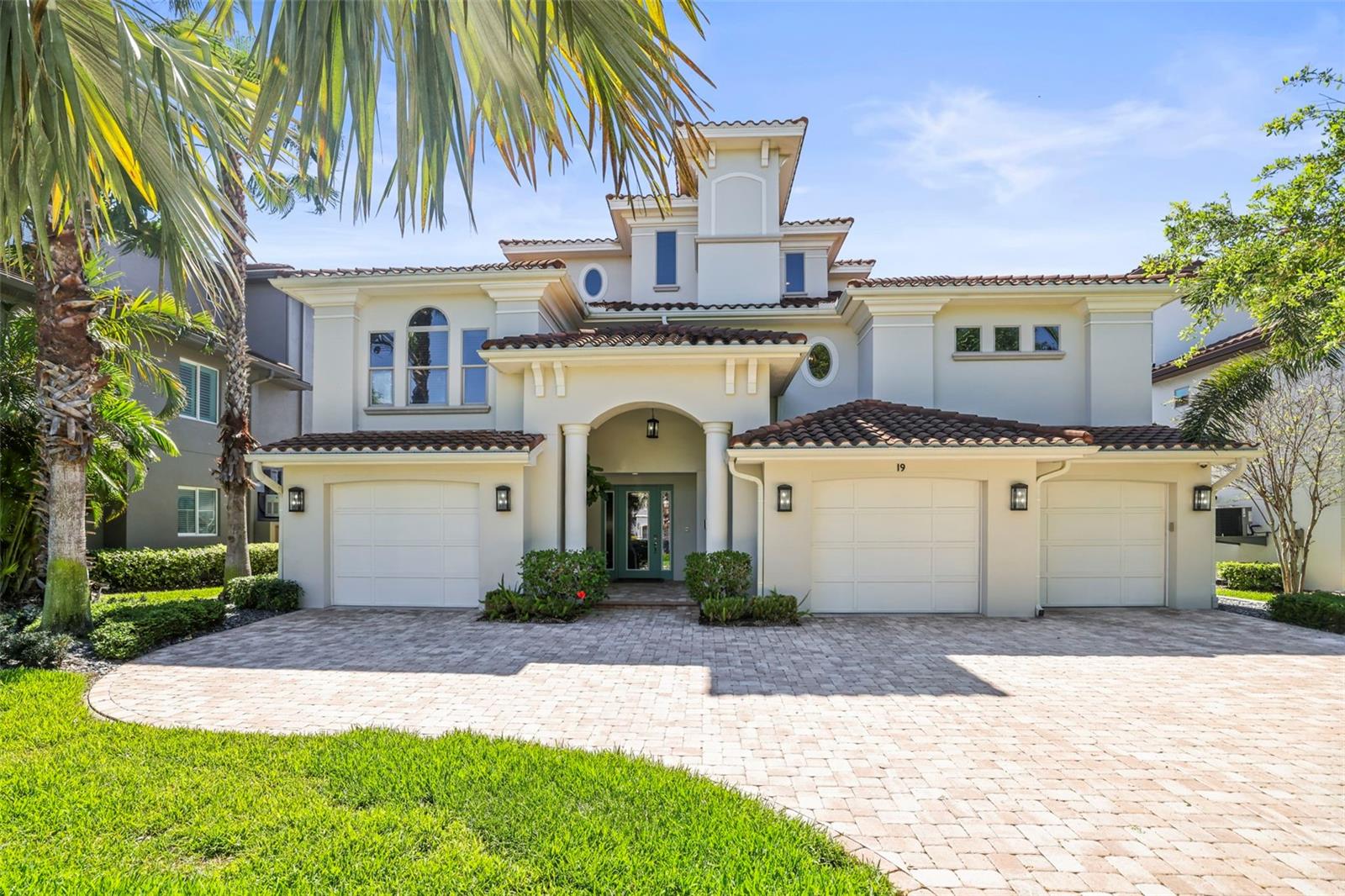 19 Bayfront Court, FL