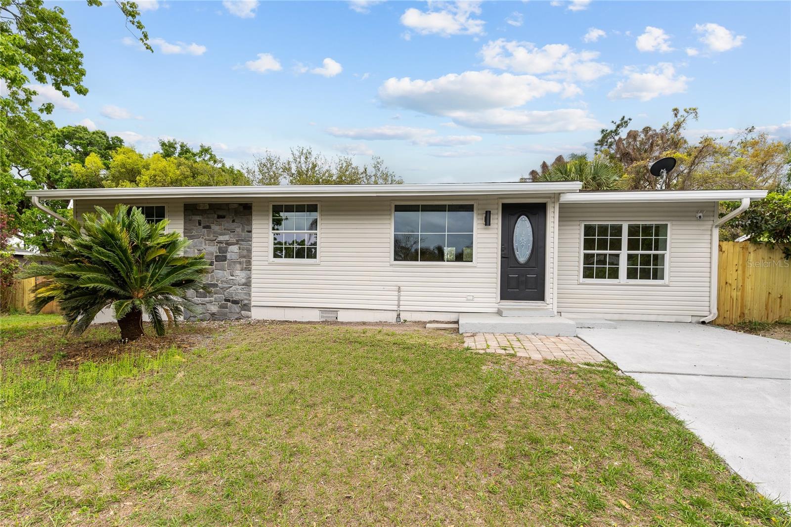 1130 Carlson Drive, FL
