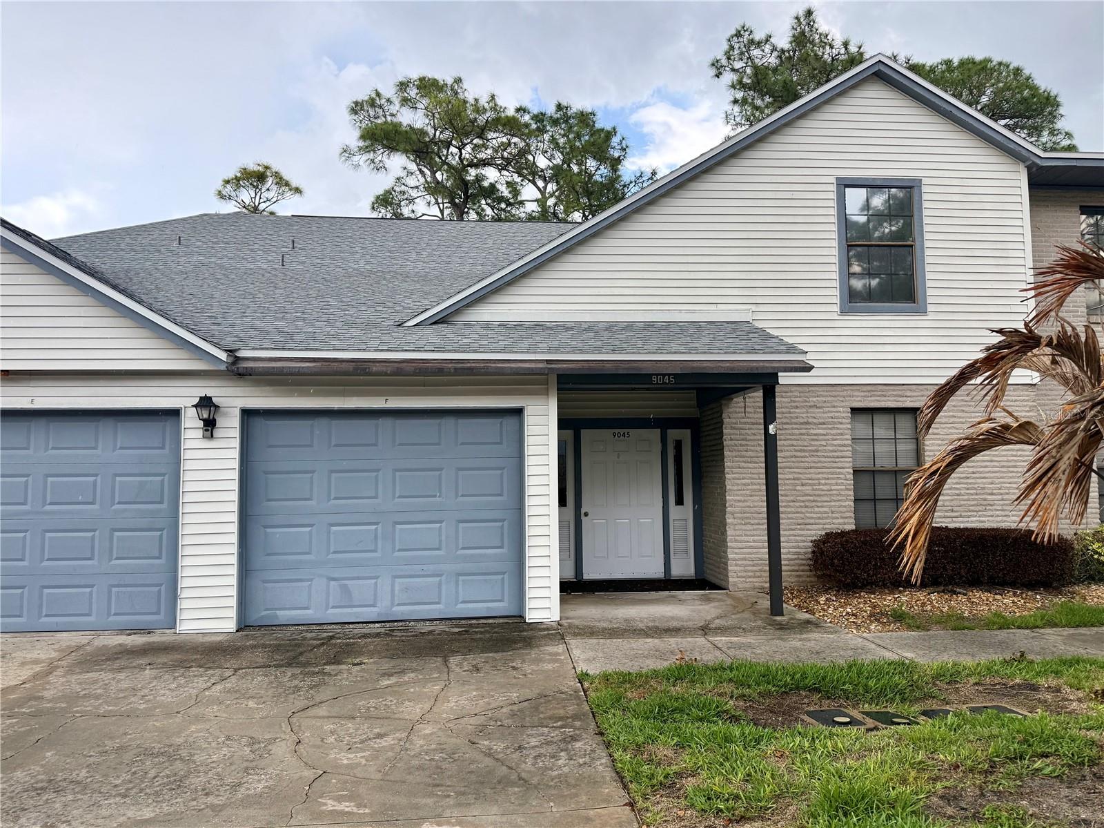 9045 York Lane, FL