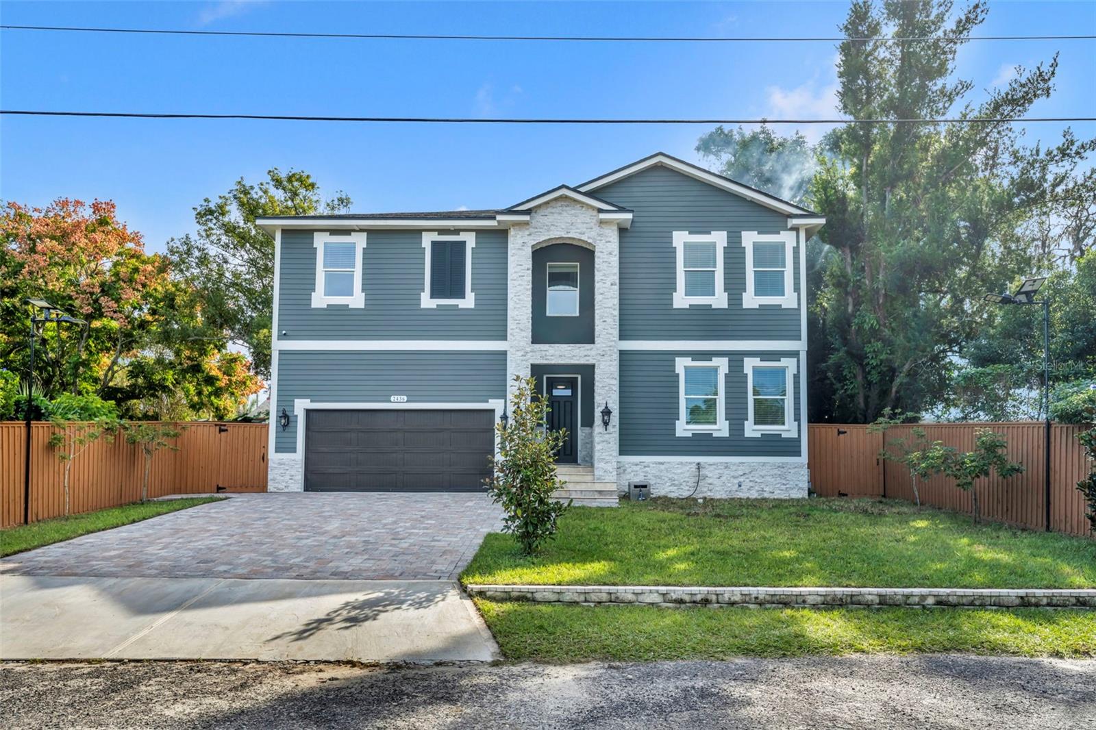 2436 Lakeview Heights, FL