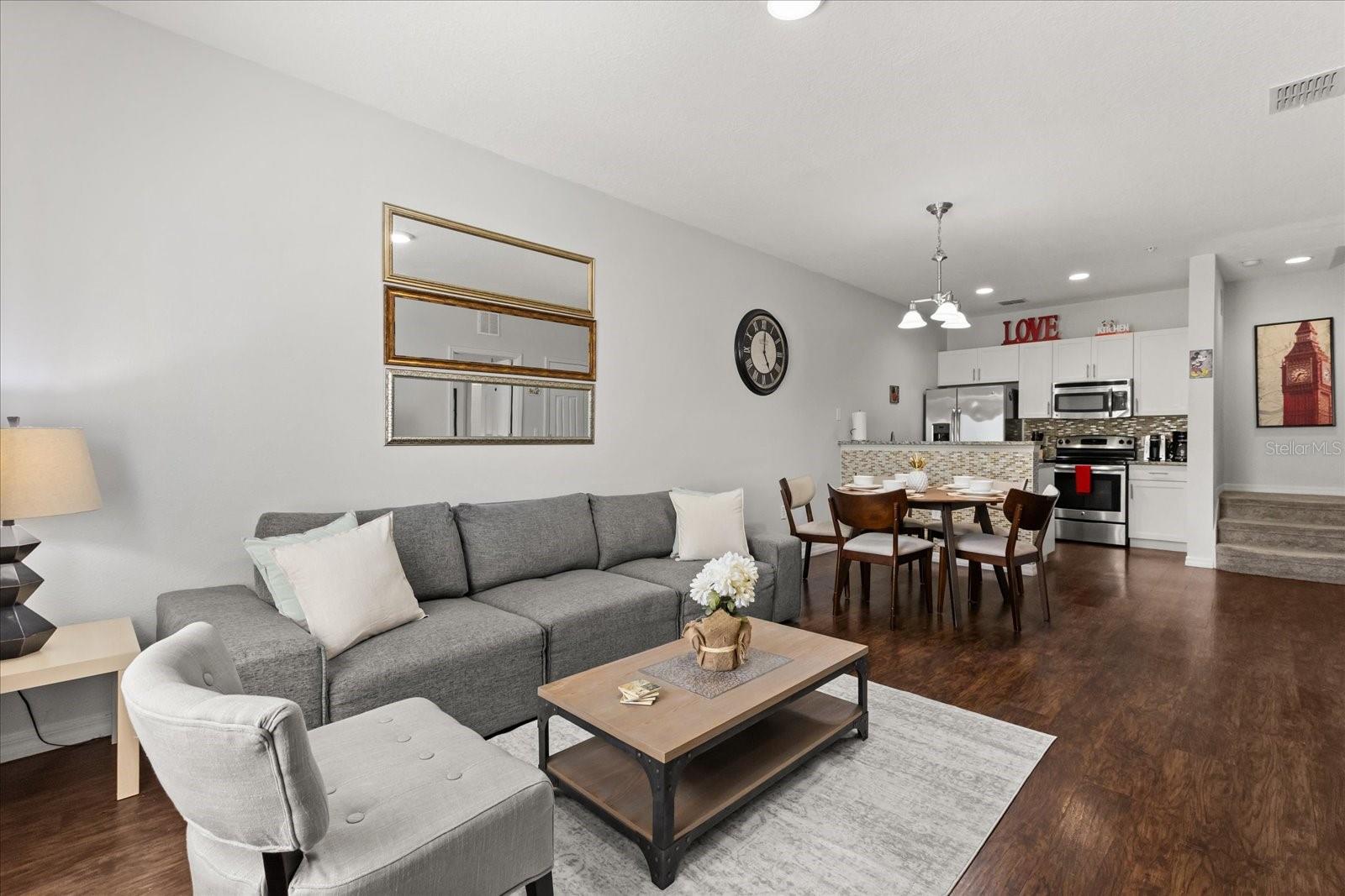 5356 Diplomat Court, FL