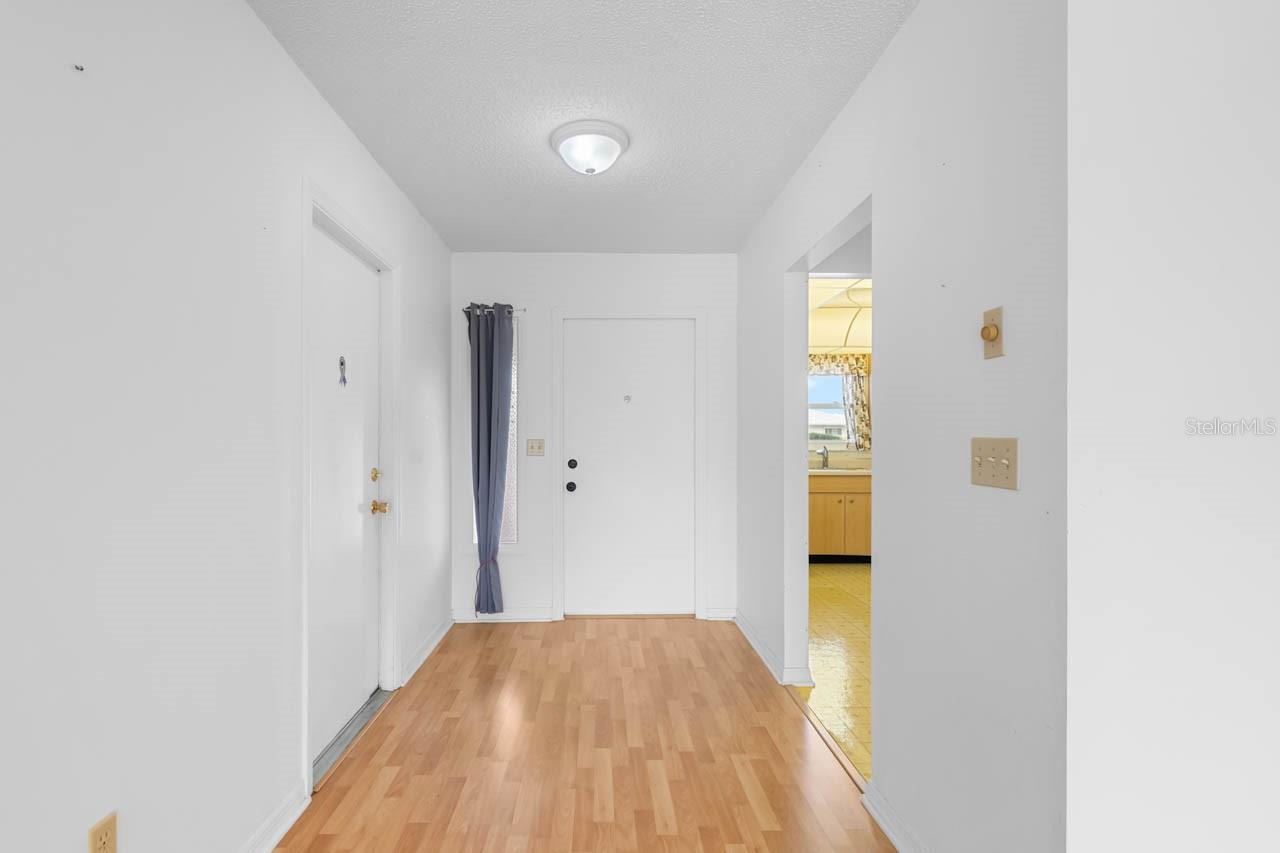 656 Fort Duquesna Drive, FL