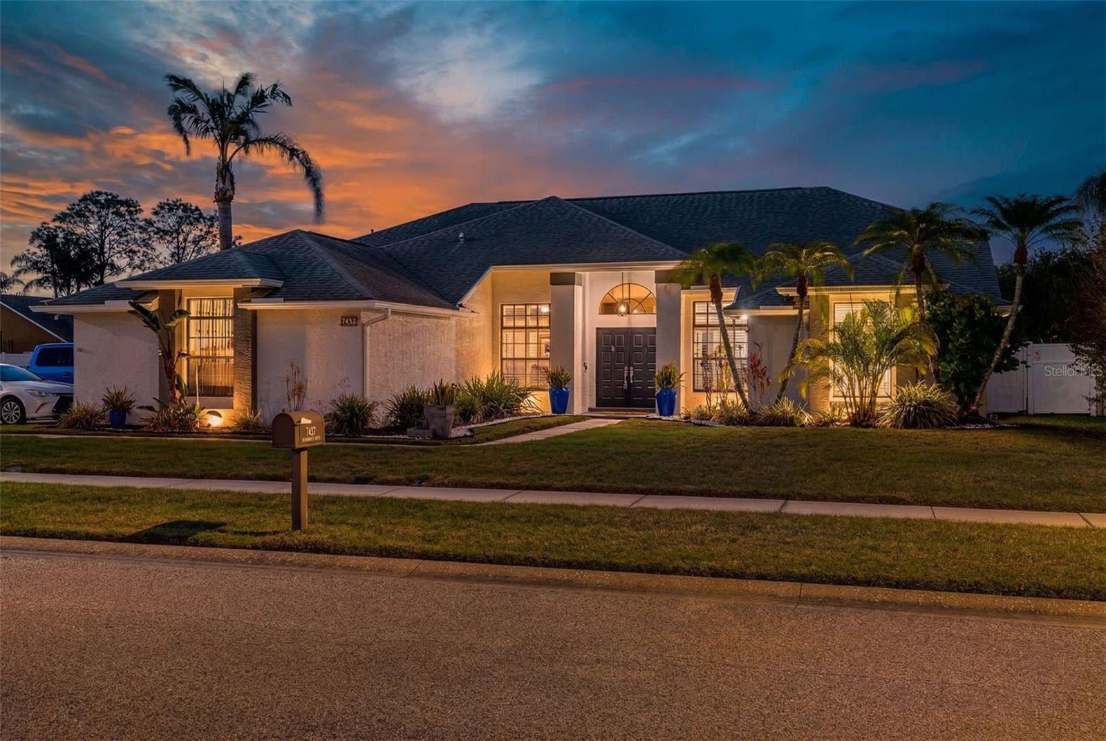7437 Cheltnam Court, FL