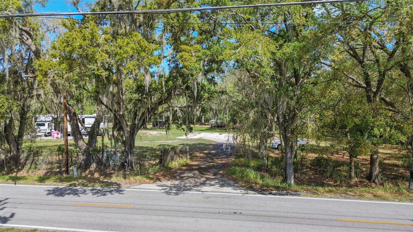 2015 Socrum Loop Road, FL